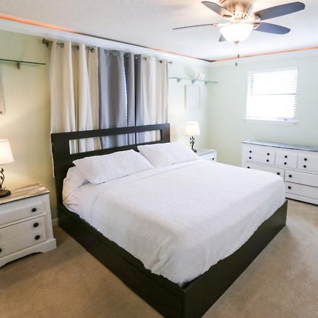 Pool & Hot Tub Home W Game Room! 1 Mile To Beach! Джэксонвилл-Бич Экстерьер фото