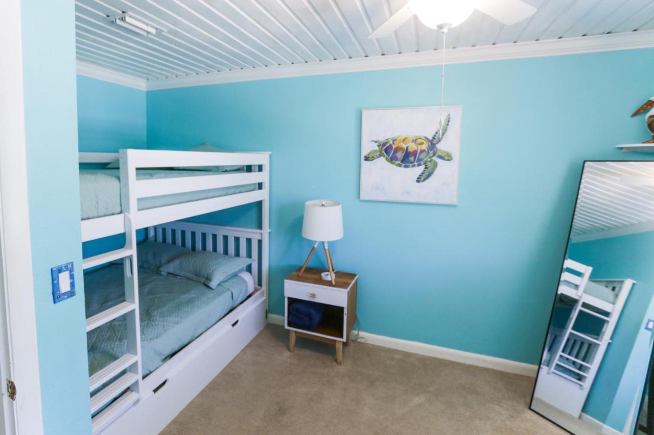 Pool & Hot Tub Home W Game Room! 1 Mile To Beach! Джэксонвилл-Бич Экстерьер фото